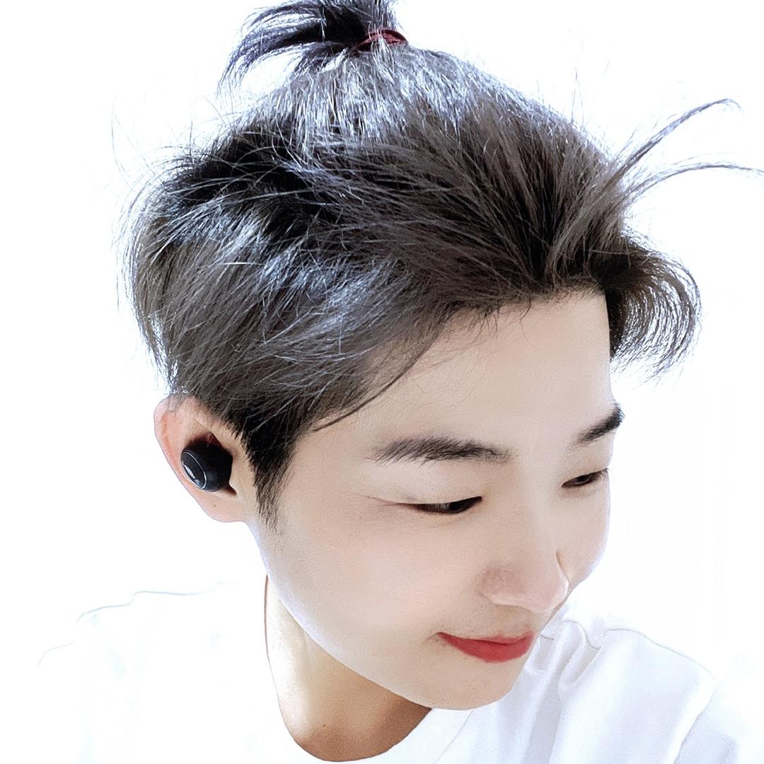 刘 星