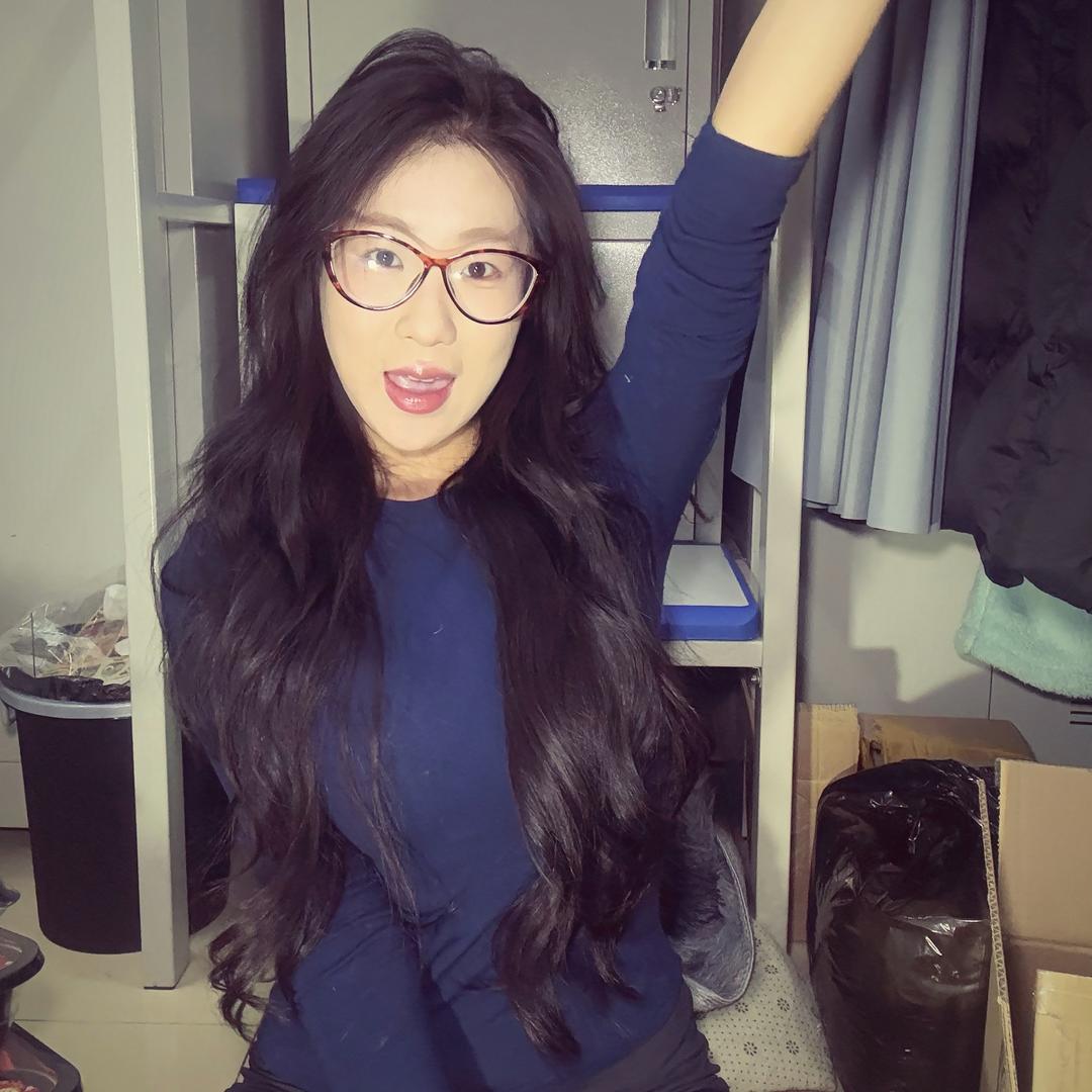 钮祜禄佳怡（➗🪟营业版