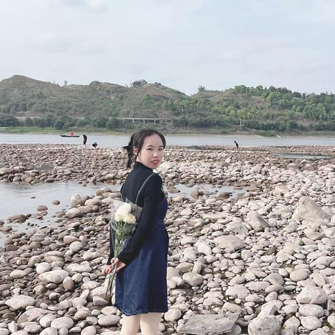 小曾在搬砖