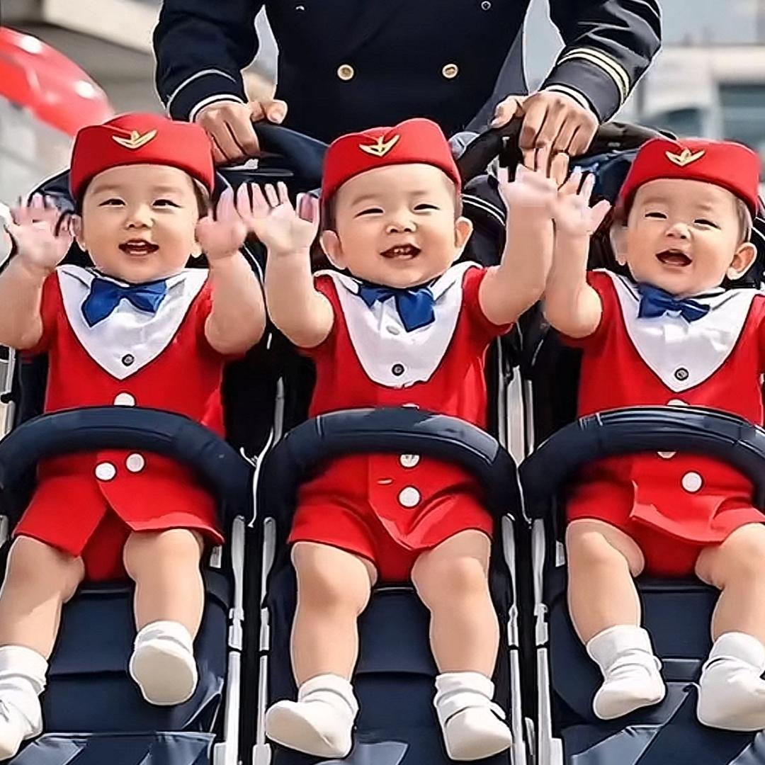 制服萌娃飞行队