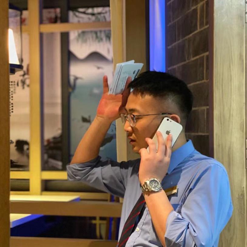 步行街火锅王子