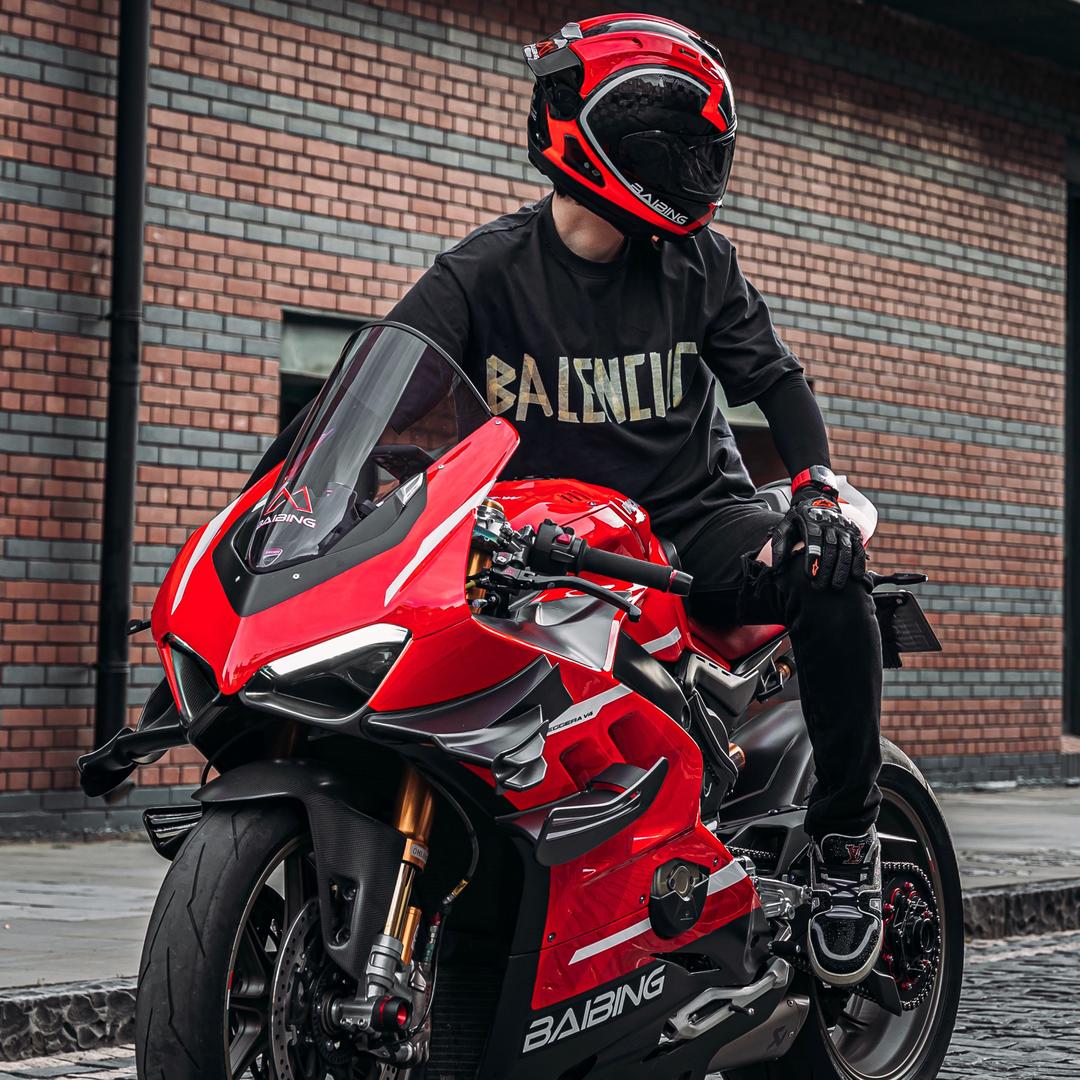 MR-白冰的朋友圈