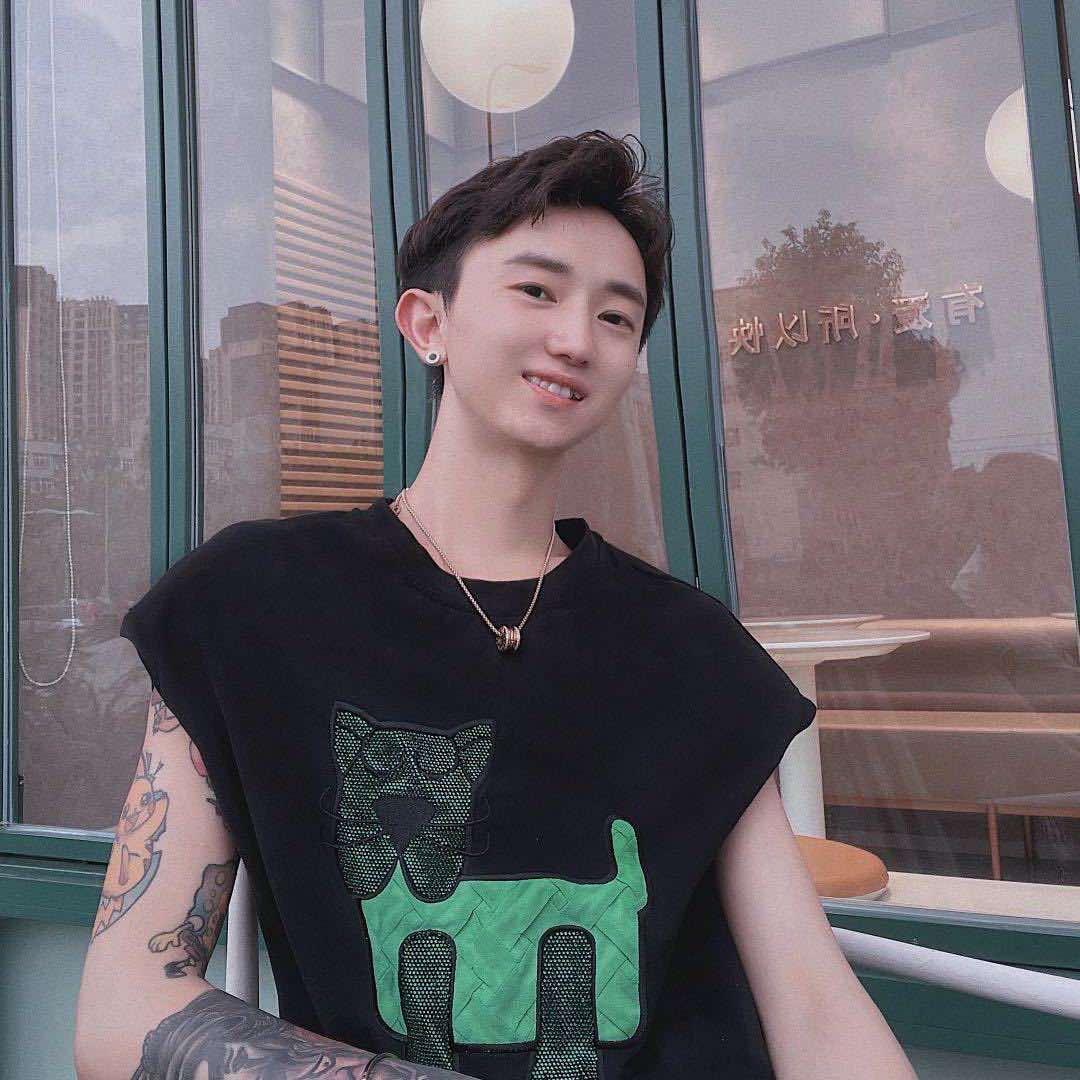成都宸宇烫发