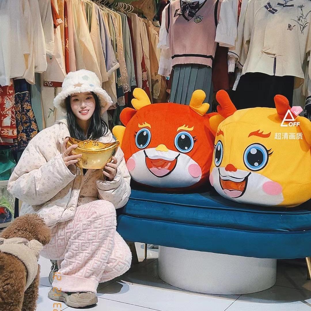 大时光服装租赁定制官方号