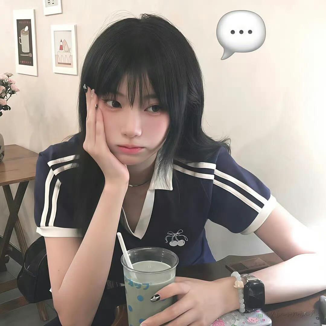 性感母蟑螂发疯猛抽185男大嫩臀