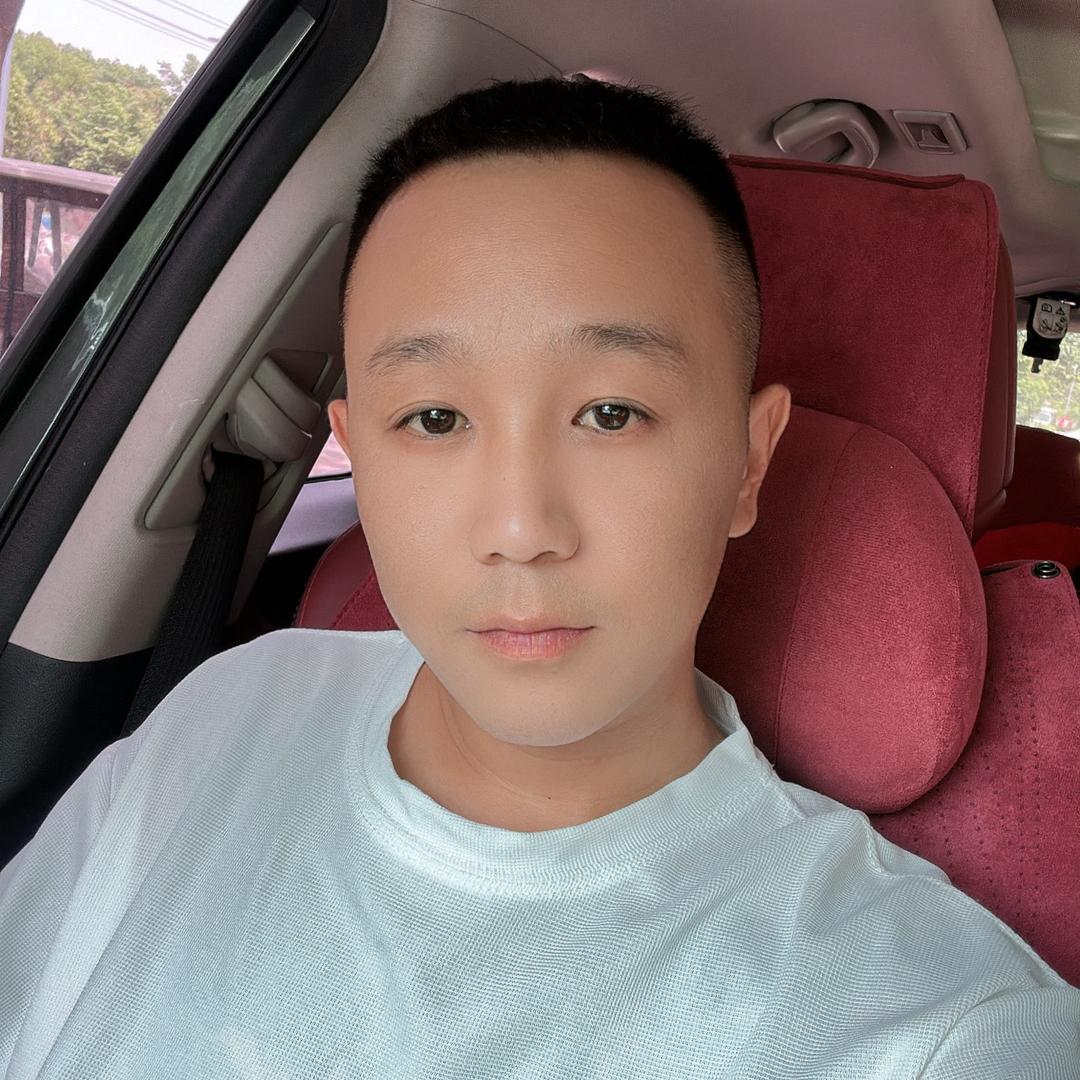 李 二 宝