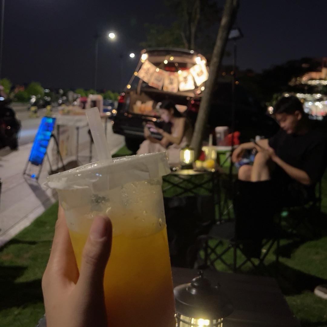 灵山果茶档