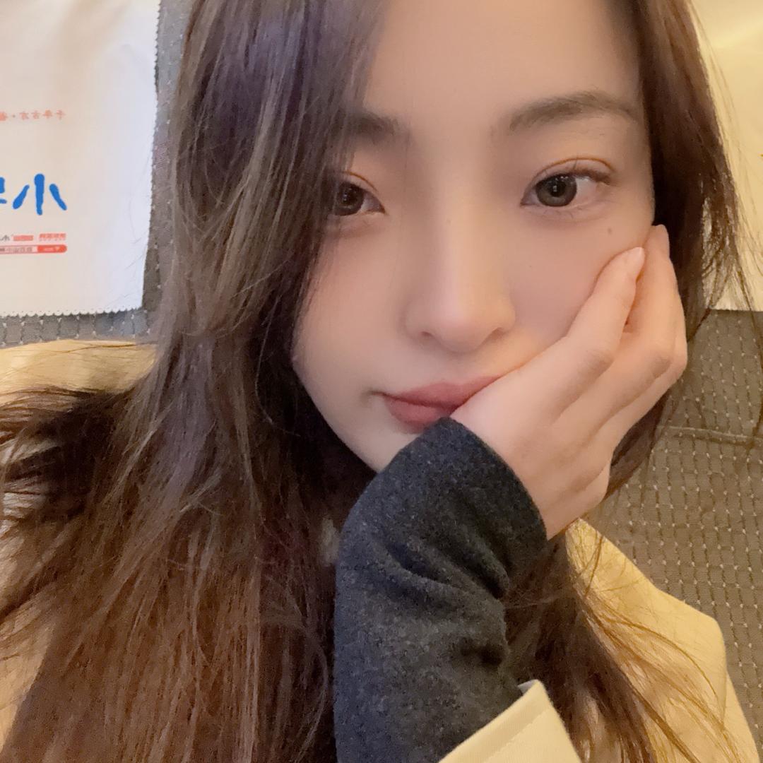 方憬初