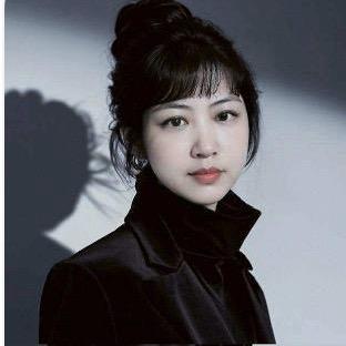 朠