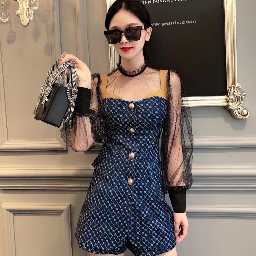 珊珊，