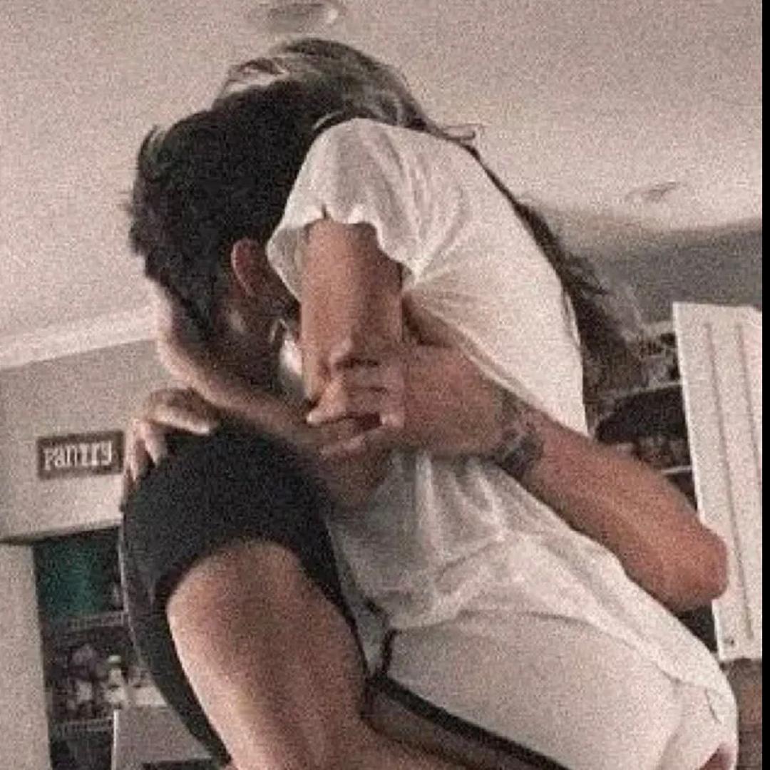 𝓯𝓻𝓮𝓬𝓴 七七