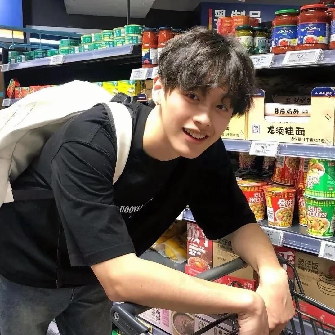 慕容云海的弟弟慕容云雷头像