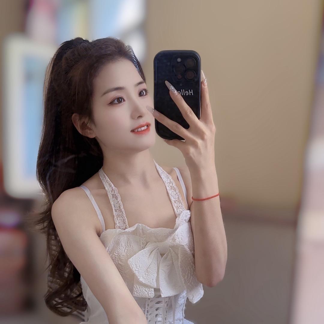 虎牙姐姐吖