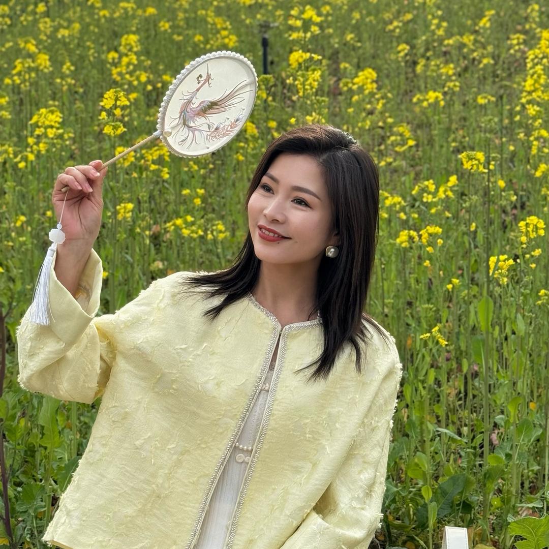 靓影服饰杜姐姐