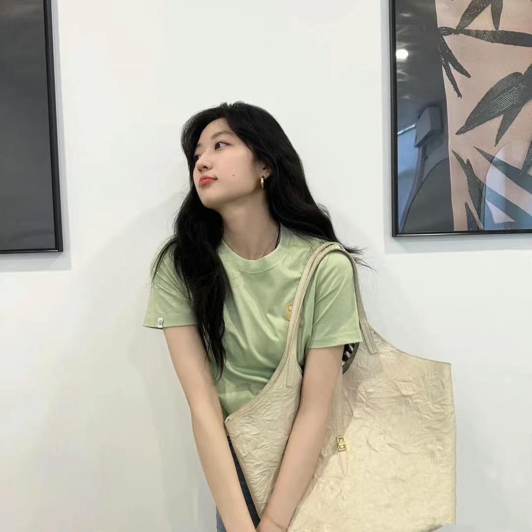 西伯利亚社恐母猴