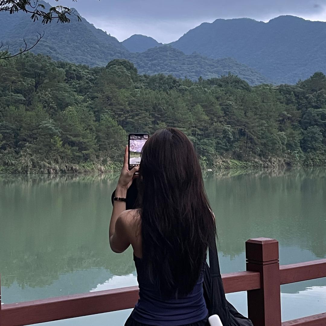 ‍‍‍‍‍睡醒吃火锅