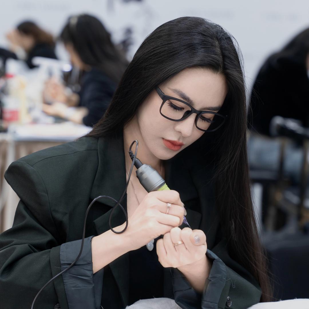 董老丝儿