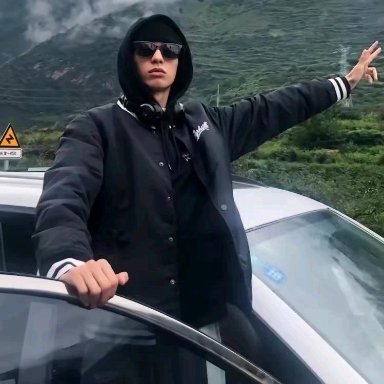 压倒的🌲