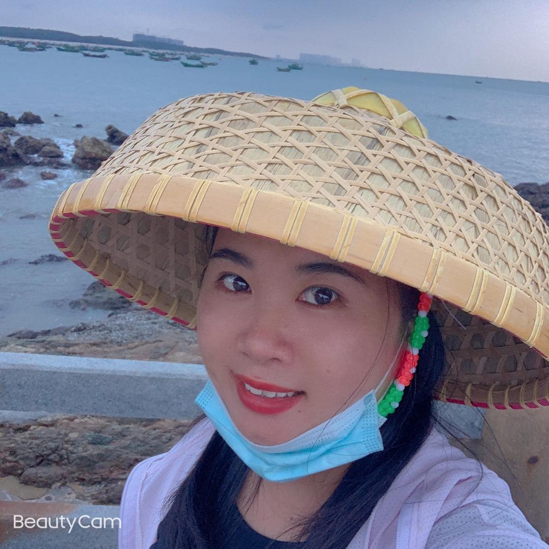 渔民家姑娘（港湾民宿管家）