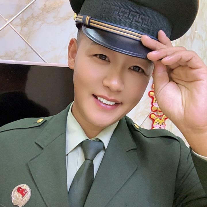 小臧🇨🇳(涅槃重生版)