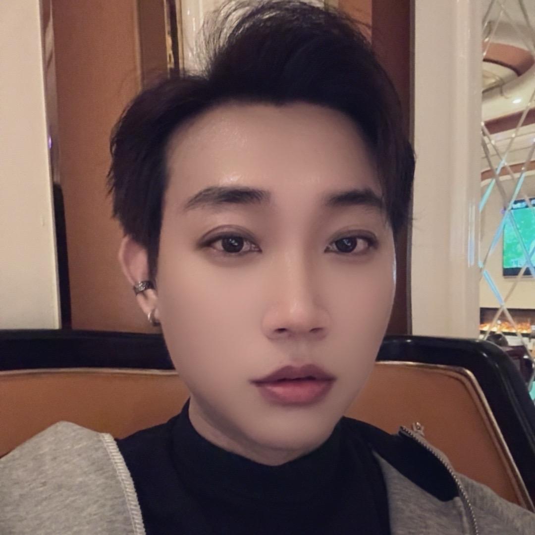 忧伤的人~~