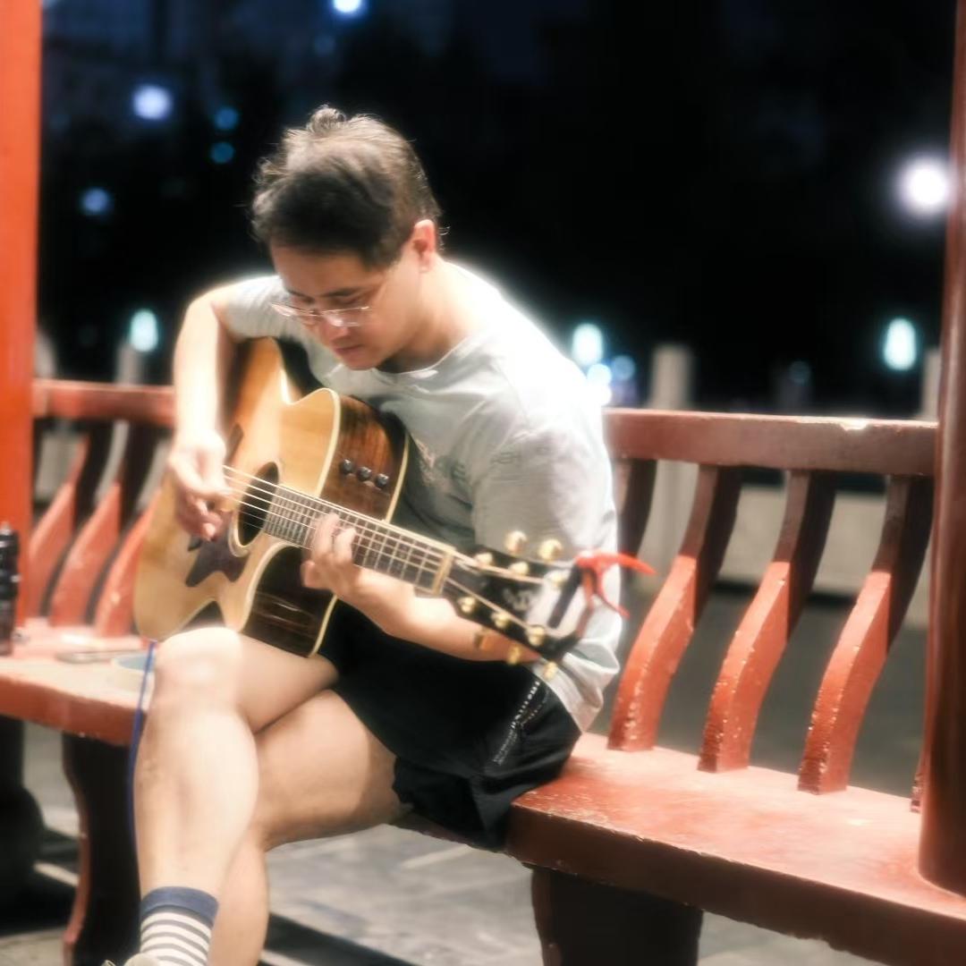 小钻风吉他老师