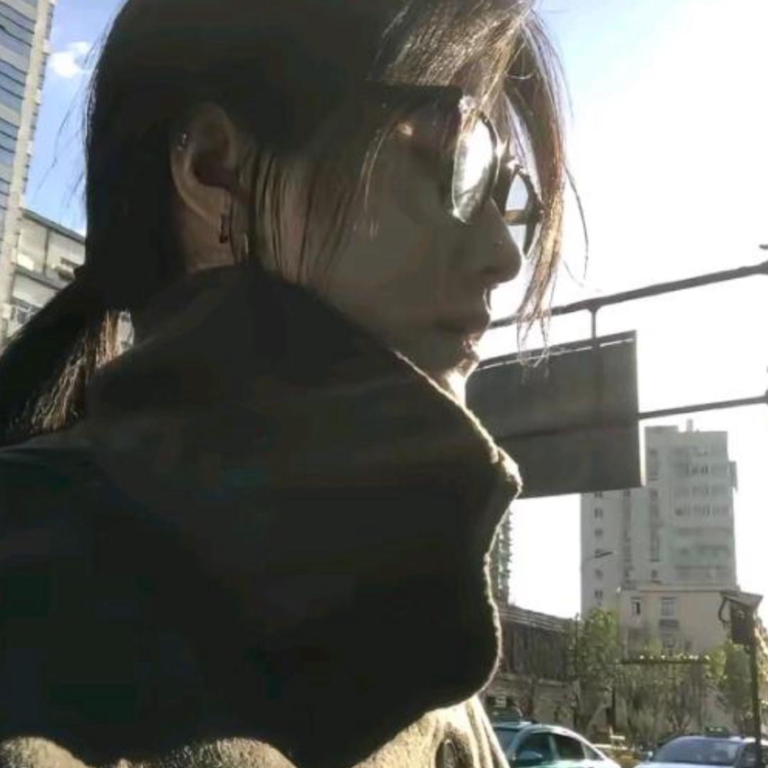 っω<｡