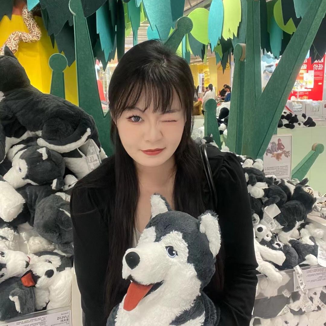 嘴馋的小梁