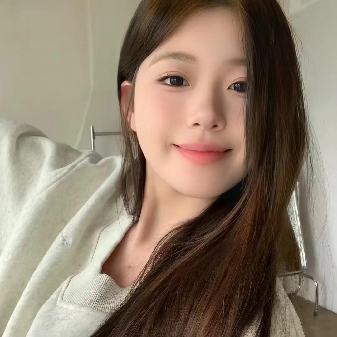 赵念念.