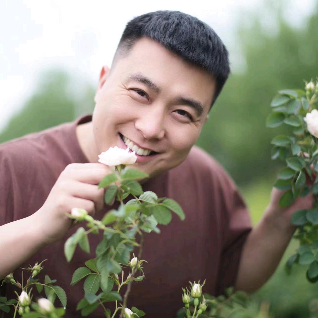 玫瑰之本小马哥