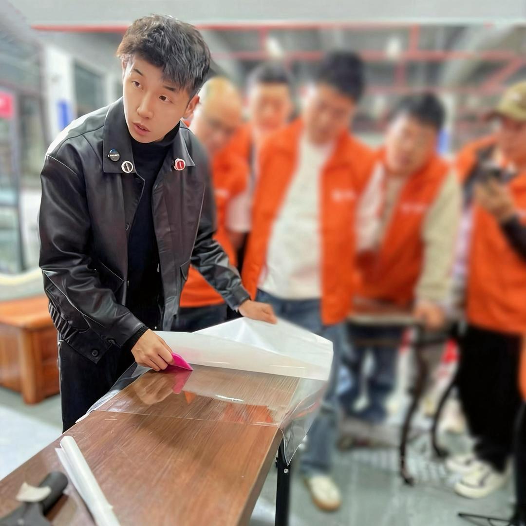 贴膜界的吴彦祖（深情版）