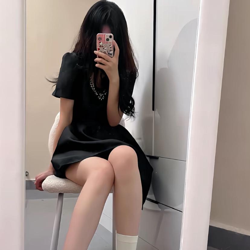 欣欣吖