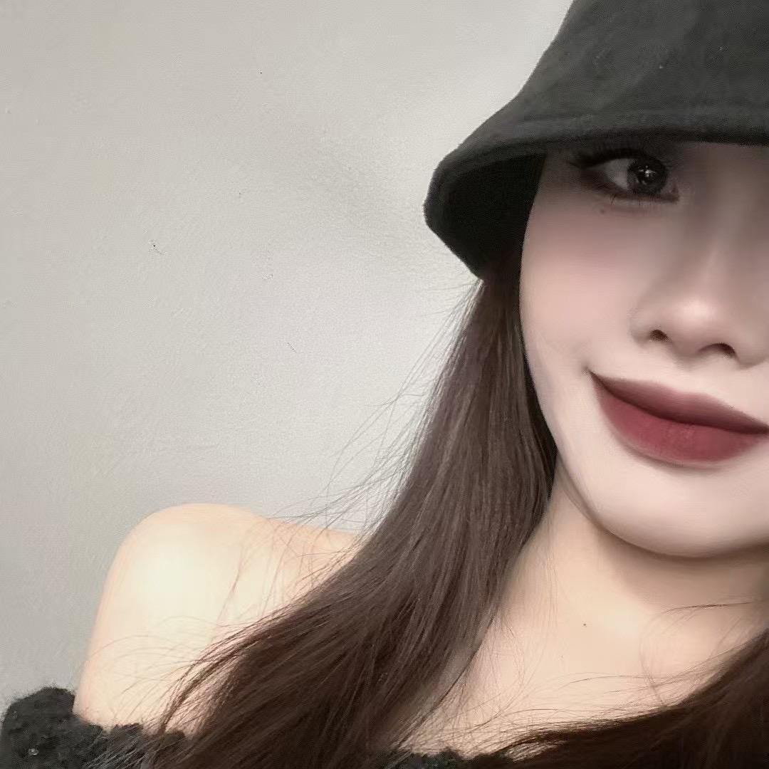 雯儿服饰店