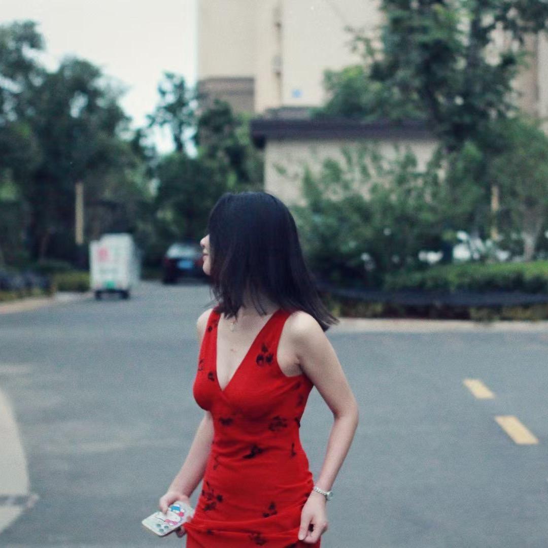 王跑跑💫（不下100不改名字）