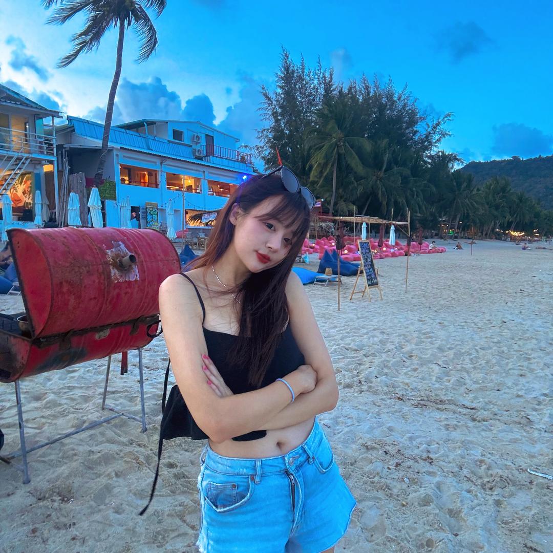 擦亮卡zi兰大眼