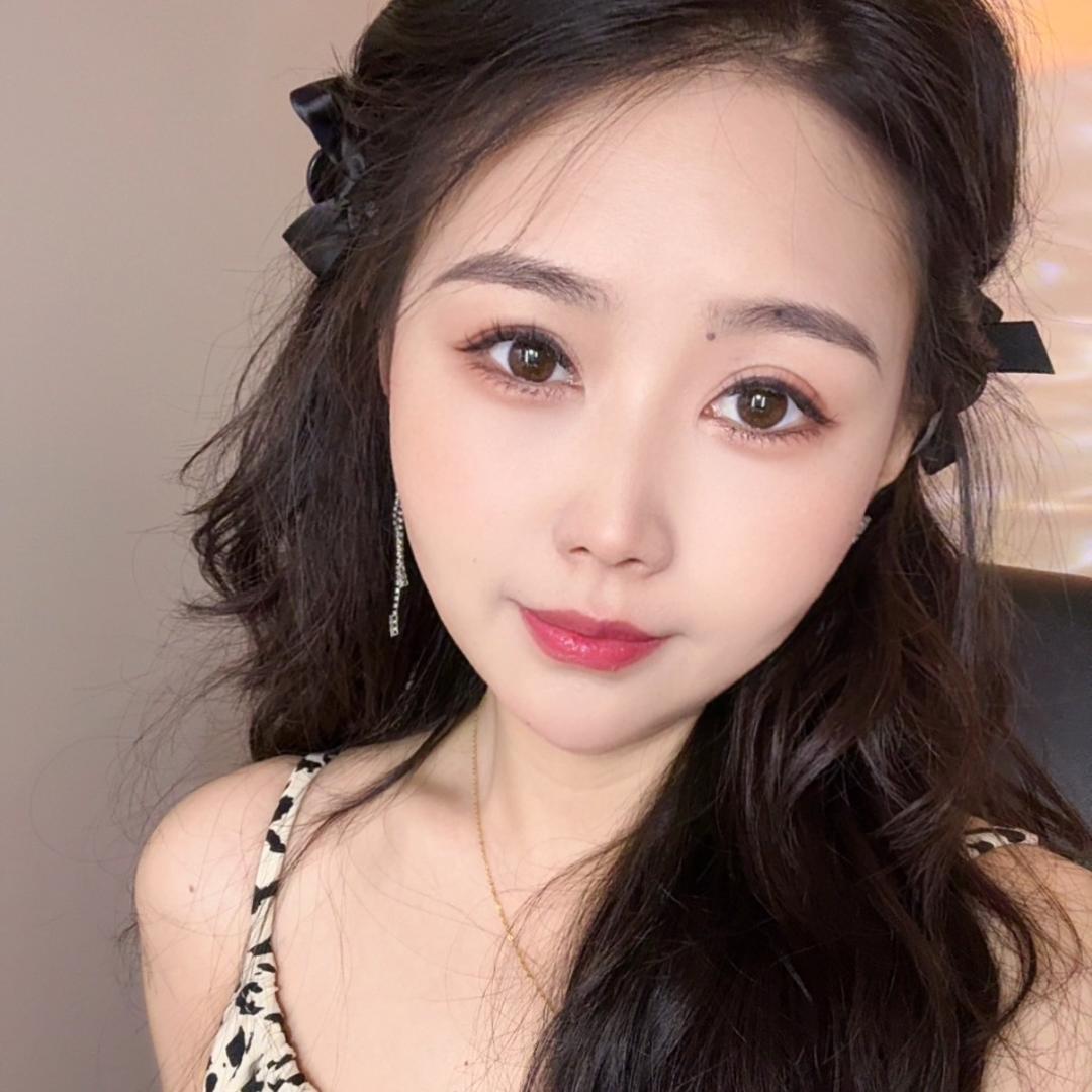 四  月 儿