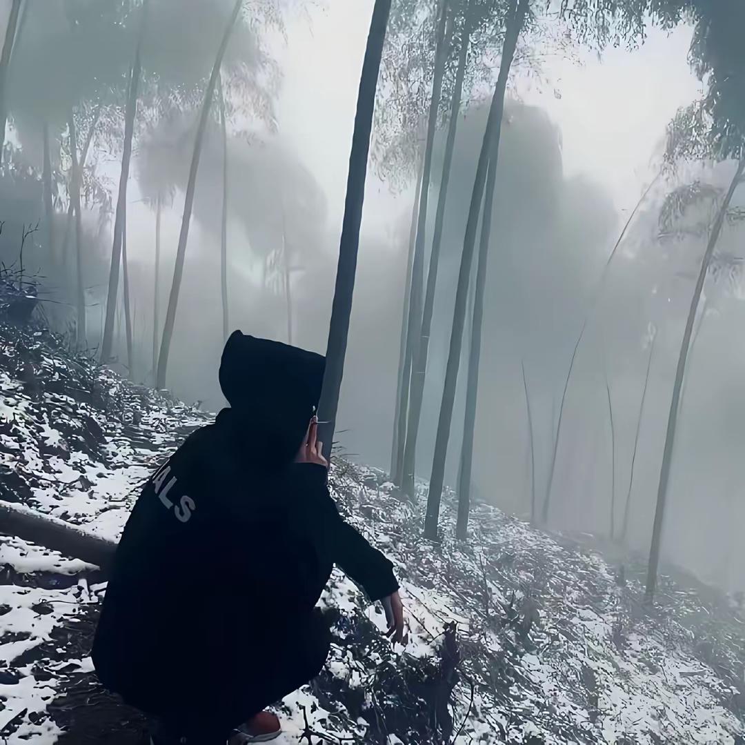 单手放到第三个前任