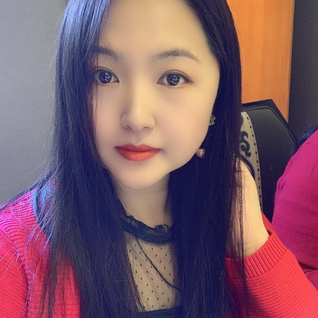 霞姐小表妹爱美食