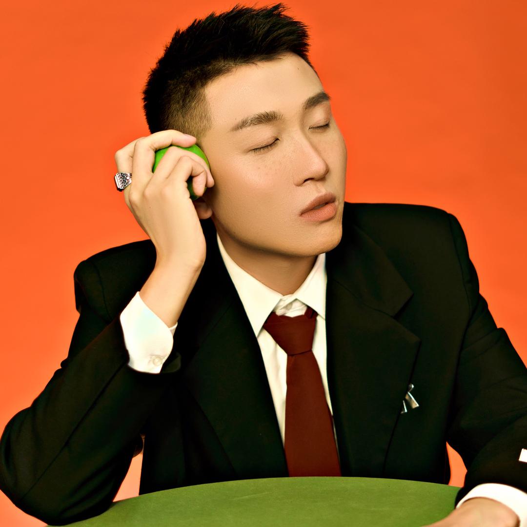 主持人曾小祥