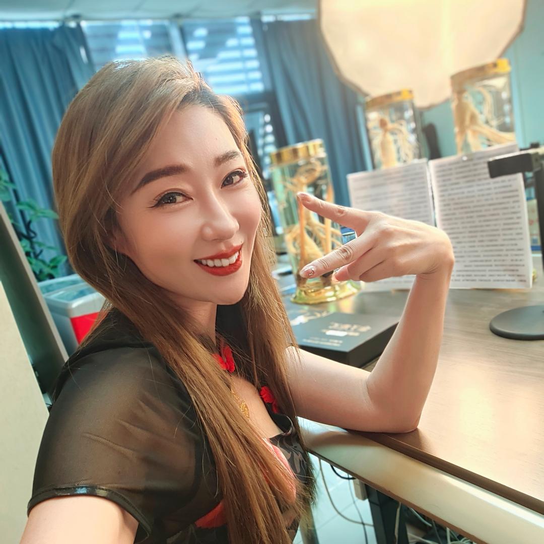 万鹿春阿薇直播号