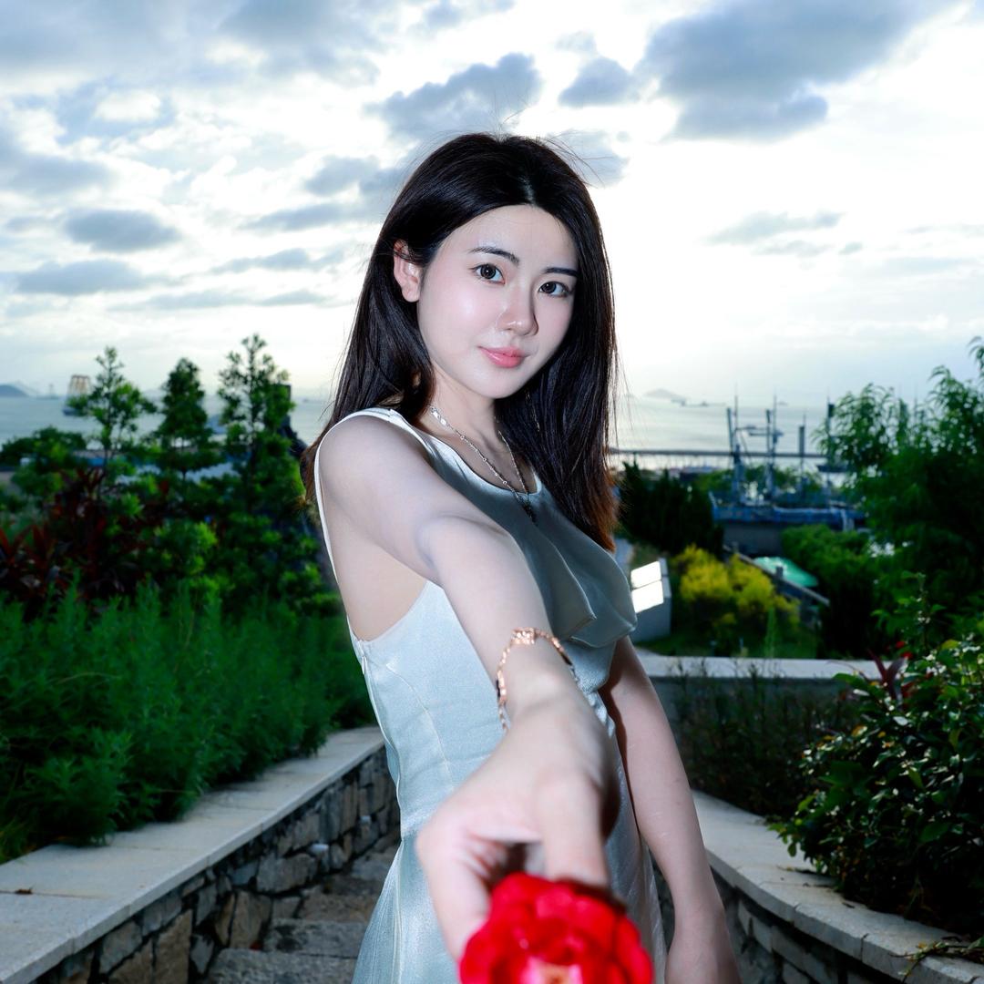 何肉肉吖