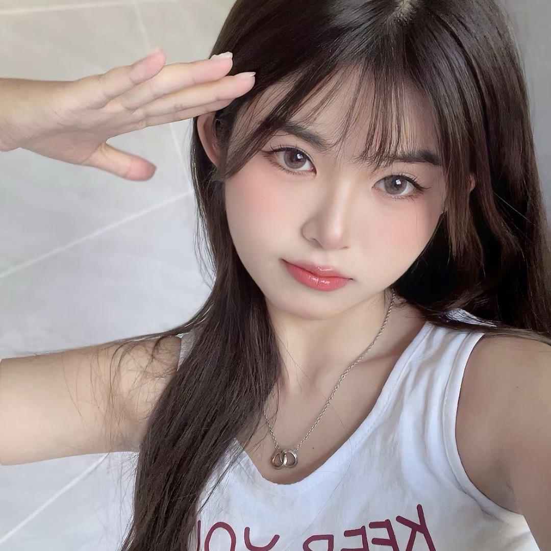 圆脸小丽