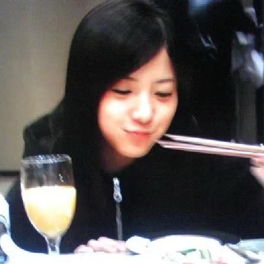 晕^