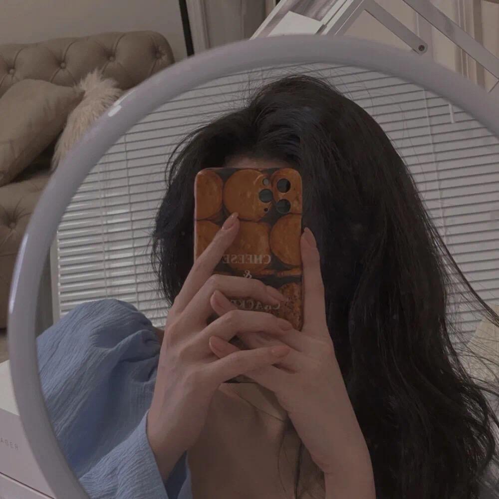 𝐒𝐭𝐢𝐢𝐥𝐲-內