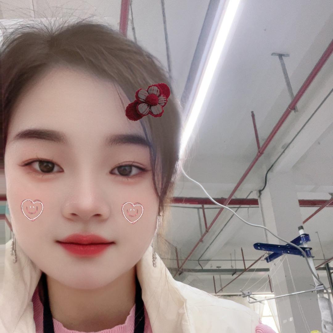 柘城做服装的小姐姐