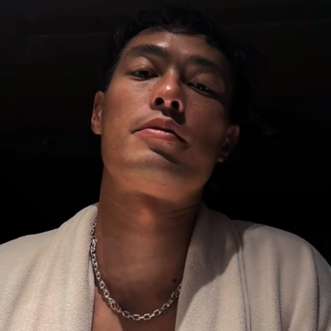E  Zhou Q.