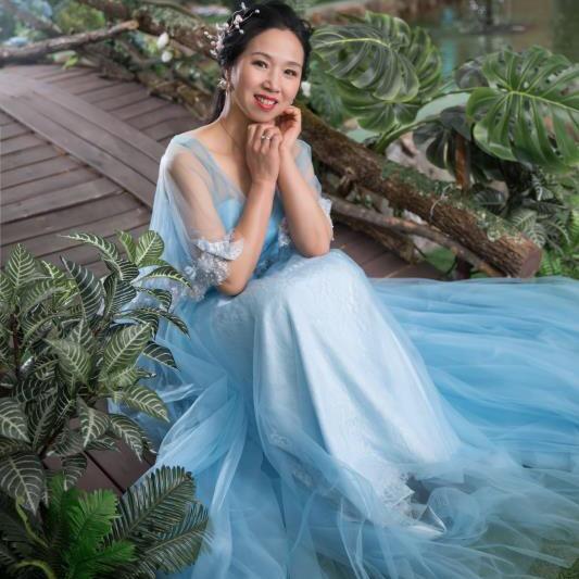 奋斗飞翔的女人