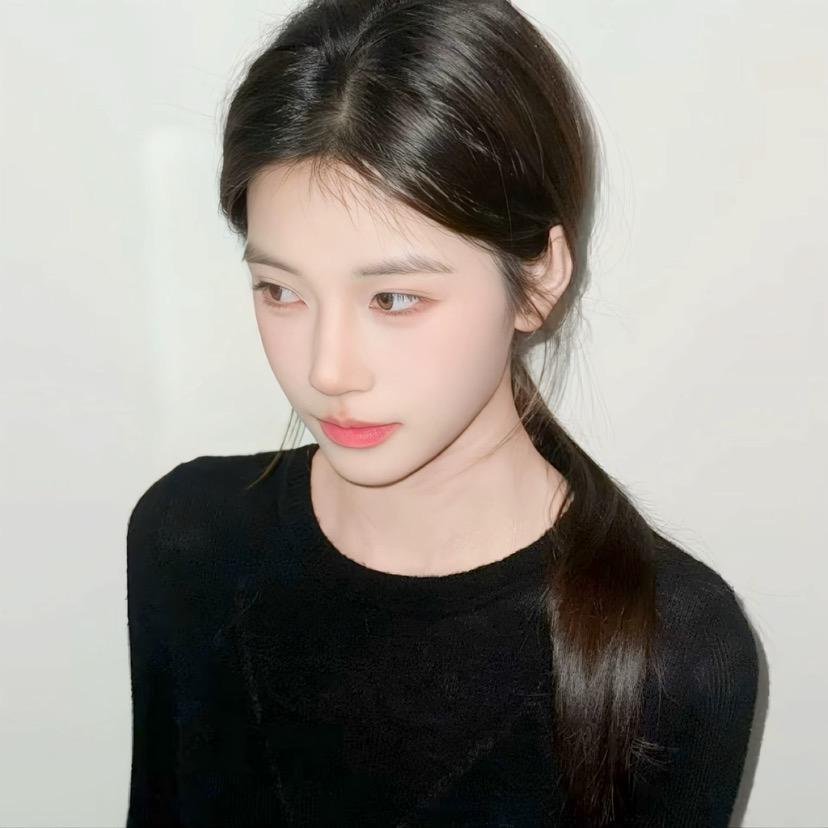 她