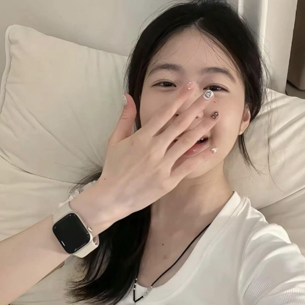 小鱼🍔🧀