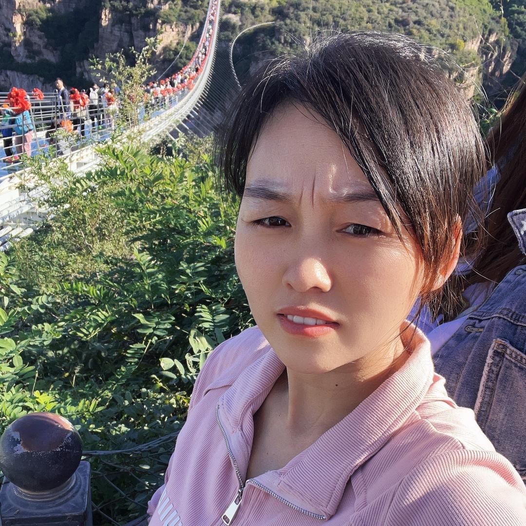 伊伊呀